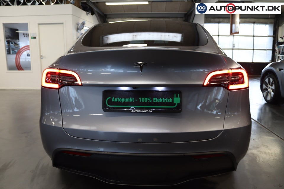 Tesla Model Y Long Range AWD 5d