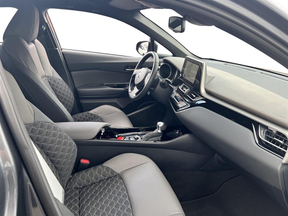 Toyota C-HR 1,8 Hybrid C-HIC CVT 5d
