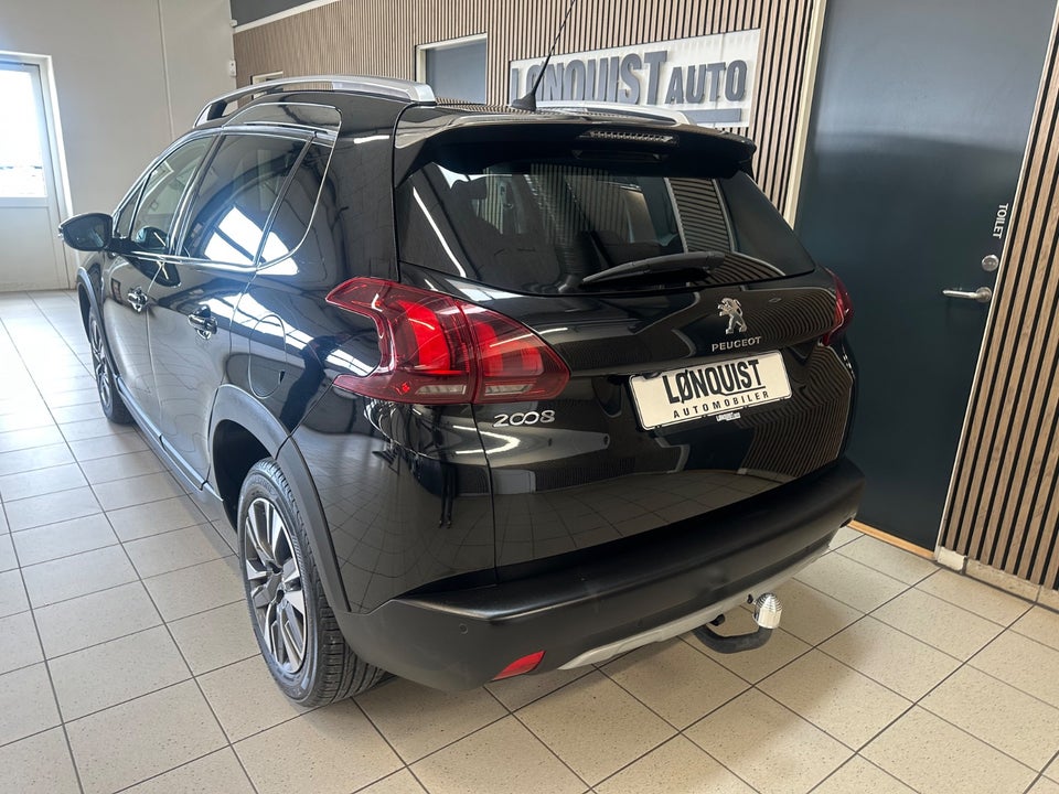 Peugeot 2008 1,2 e-THP 110 Allure Sky EAT6 5d