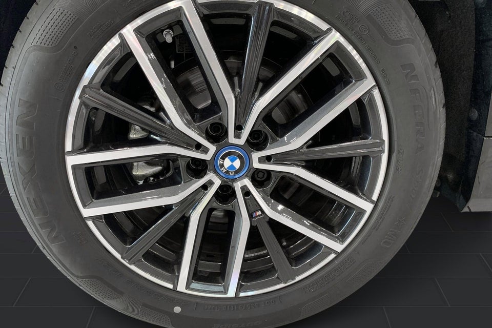 BMW iX1 eDrive20 M-Sport 5d