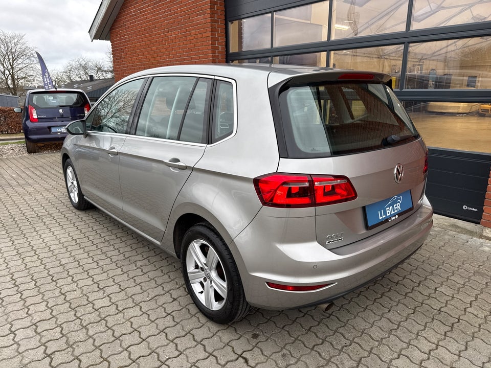 VW Golf Sportsvan 1,6 TDi 110 Highline DSG 5d