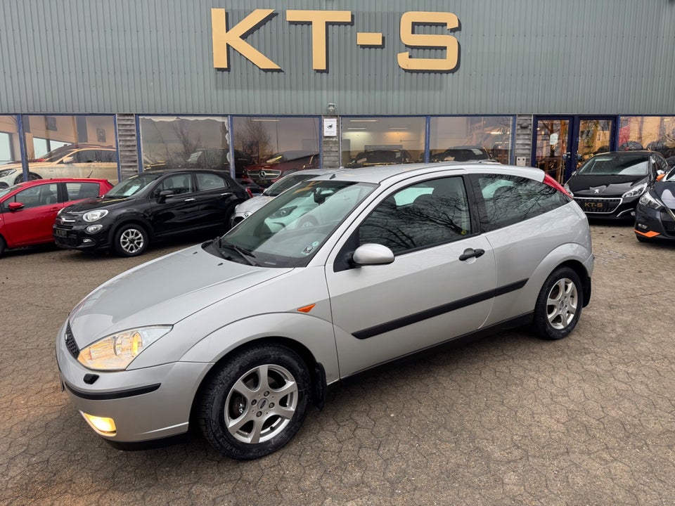 Ford Focus 1,6 Ambiente 3d