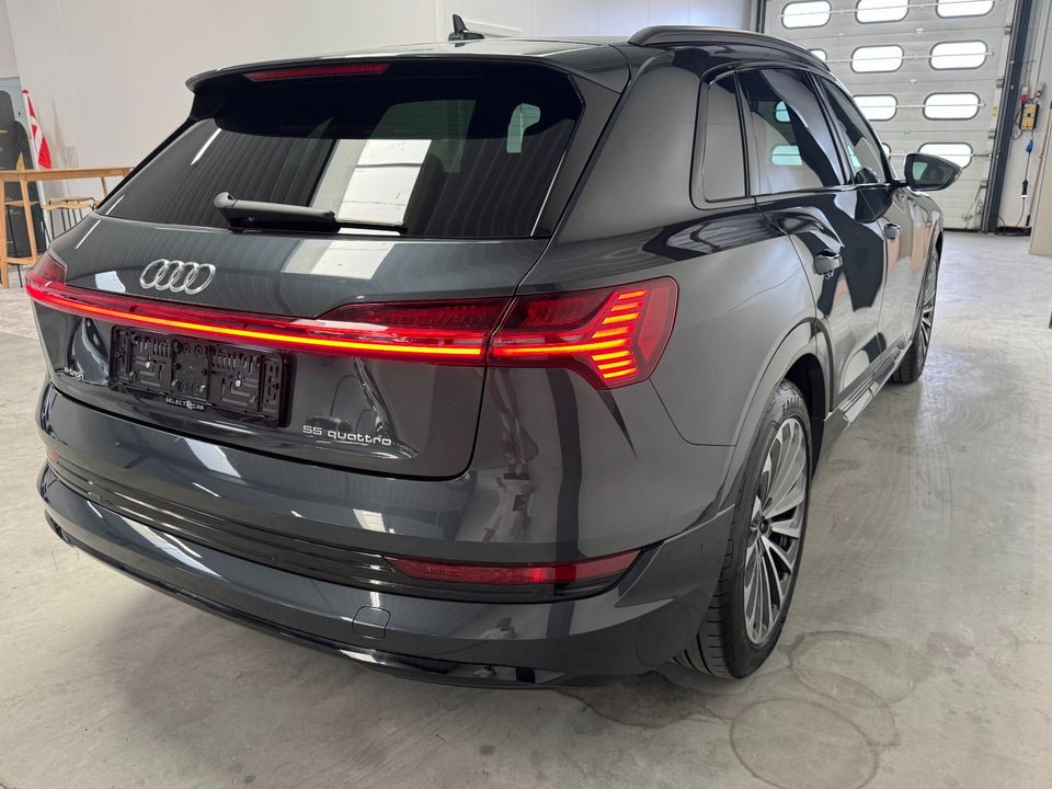 Audi e-tron 55 Prestige quattro 5d