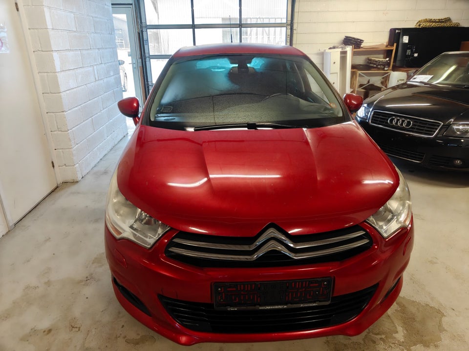 Citroën C4 1,6 HDi 90 Attraction 5d