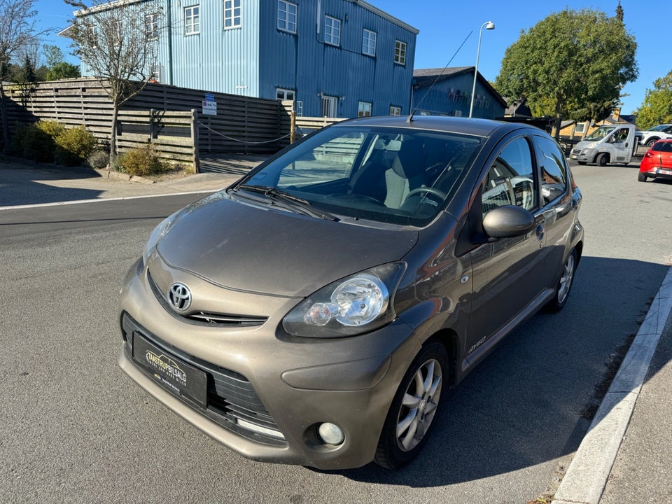 Toyota Aygo 1,0 VVT-i T2 5d