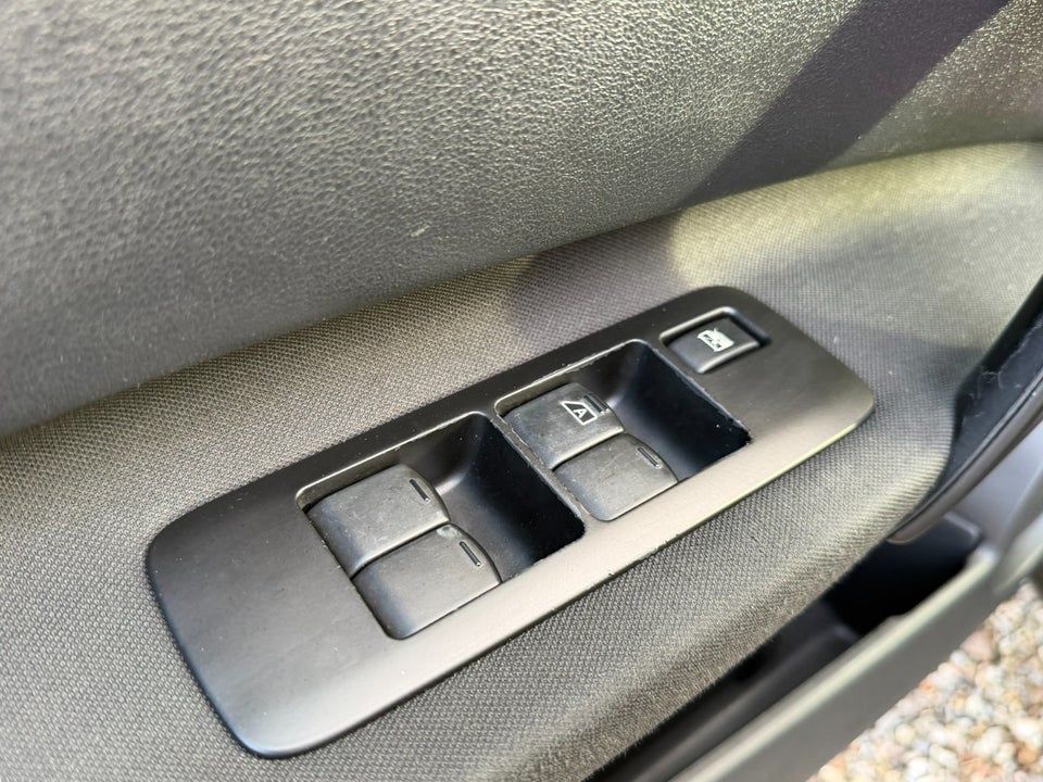 Nissan Qashqai 1,6 Acenta 5d