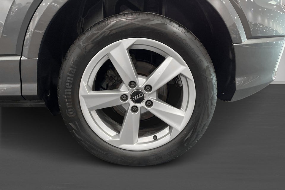 Audi Q2 35 TFSi S-line S-tr. 5d