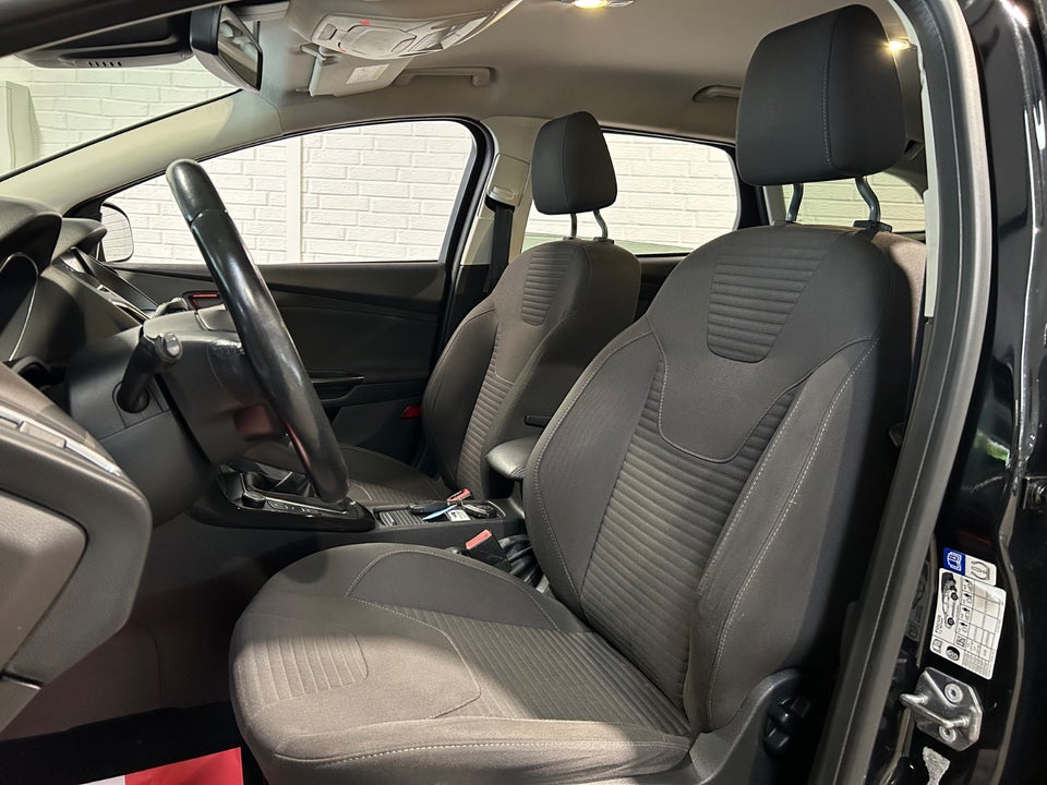 Ford Focus 1,0 SCTi 125 Business stc. 5d