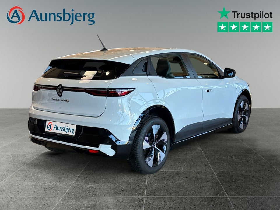 Renault Megane E-Tech 40 Equilibre 5d