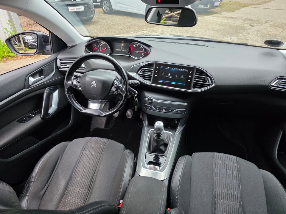 Peugeot 308 1,6 BlueHDi 120 Active 5d