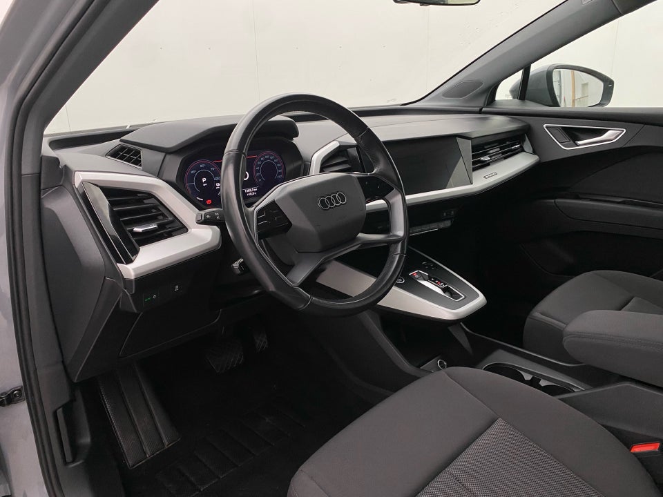 Audi Q4 e-tron 35  5d