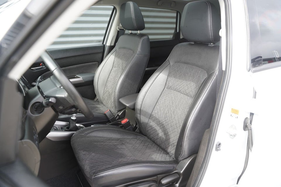 Suzuki Vitara 1,4 mHybrid Adventure 5d