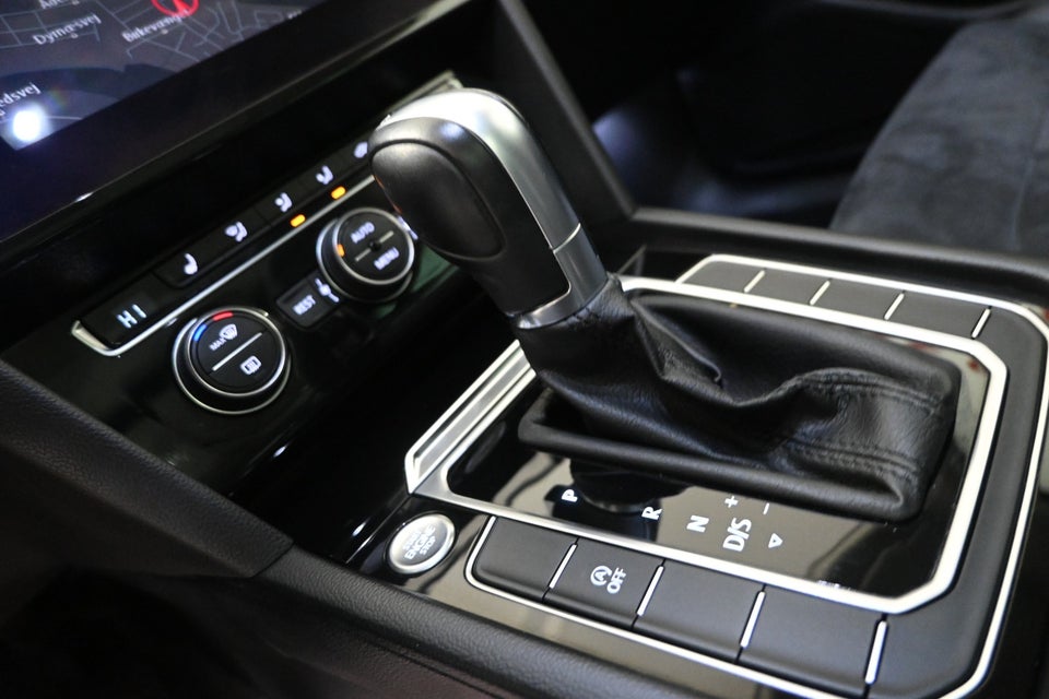 VW Passat 1,8 TSi 180 Highline Premium Variant DSG 5d