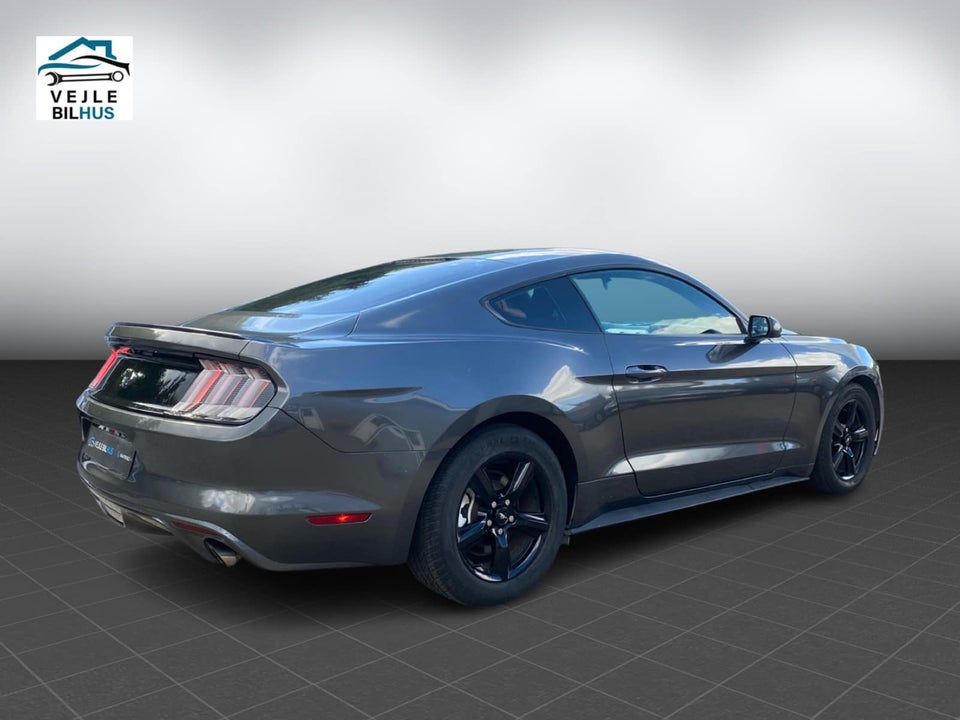 Ford Mustang 3,7 GT Fastback aut. 2d