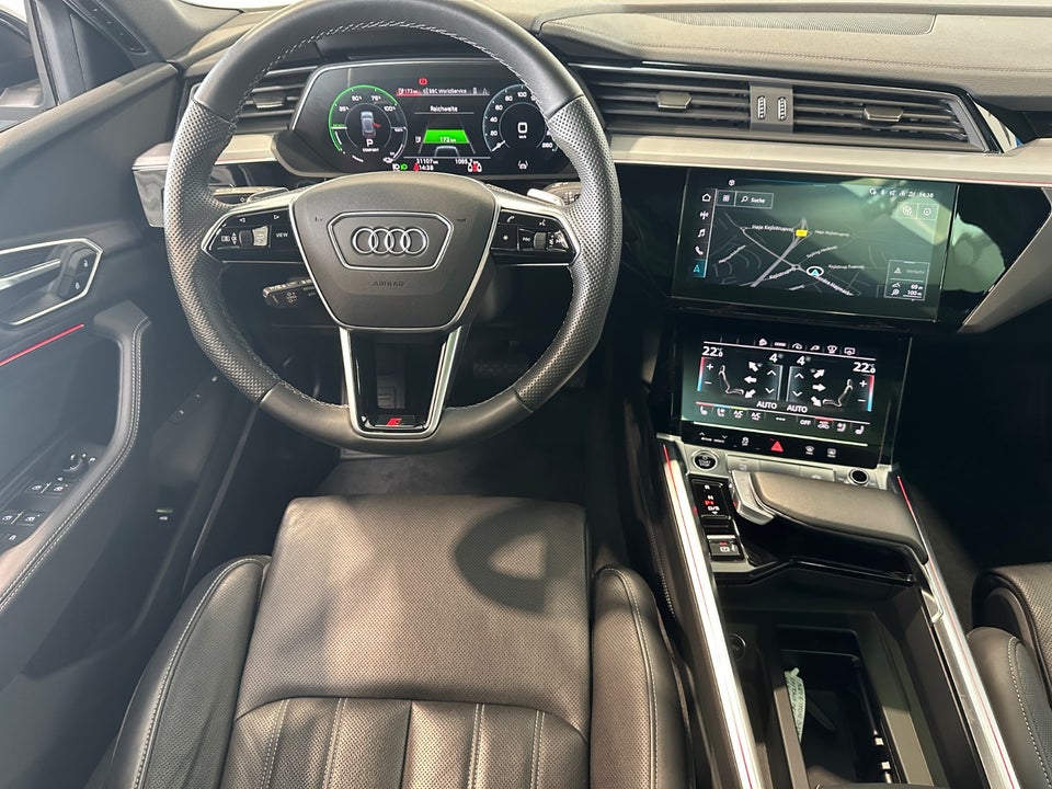 Audi e-tron 55 S-line quattro 5d