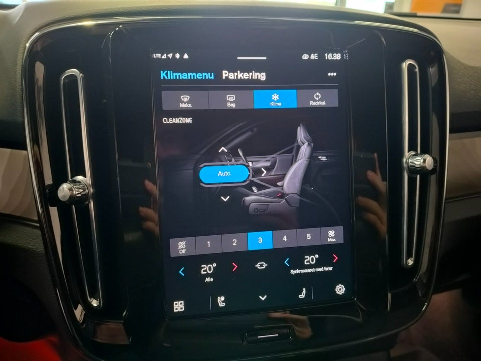 Volvo XC40 P6 ReCharge Core 5d