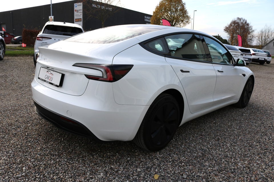 Tesla Model 3 RWD 4d