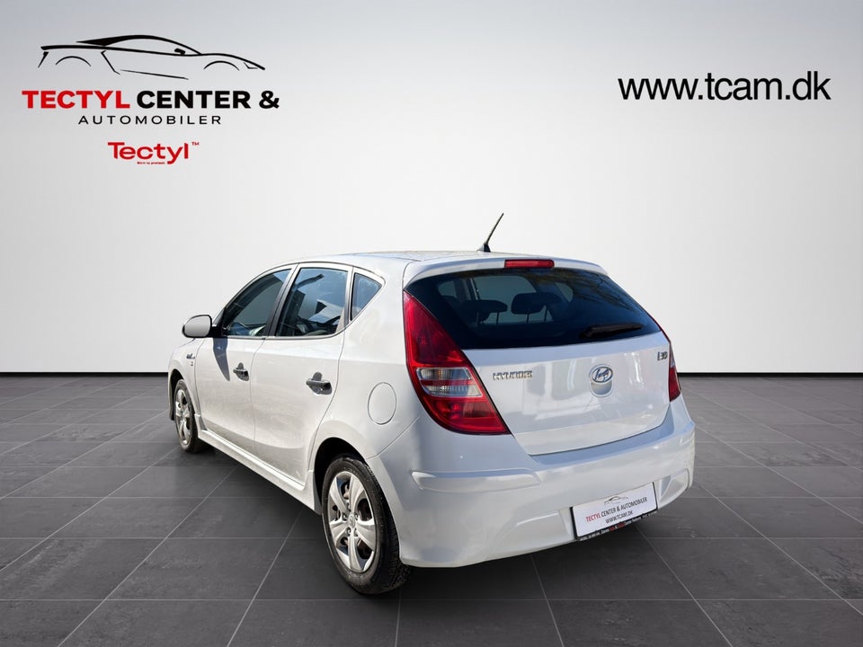 Hyundai i30 1,6 CRDi 90 Classic Eco 5d