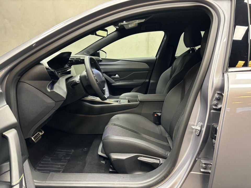 Peugeot e-308 54 GT SW 5d