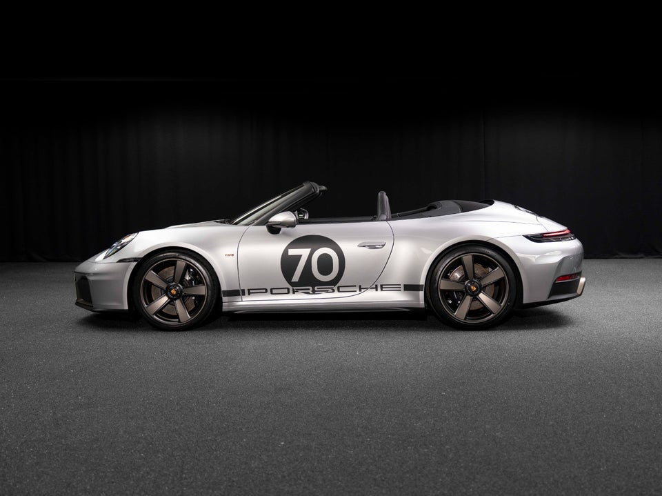 Porsche 911 Carrera GTS 3,6 Cabriolet Spirit 70 PDK 2d