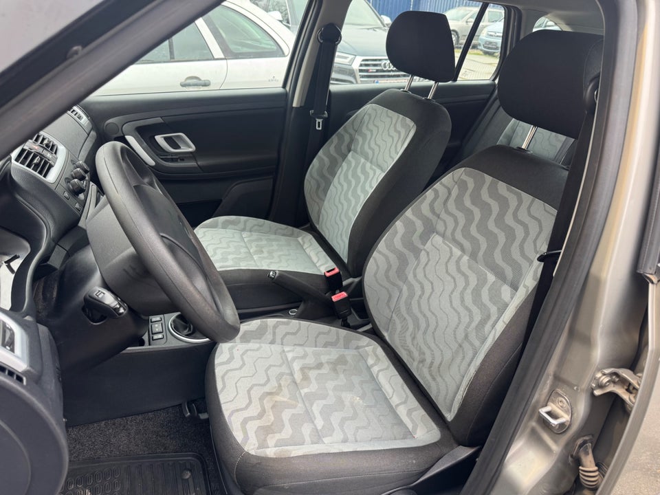 Skoda Fabia 1,2 12V Elegance Combi 5d