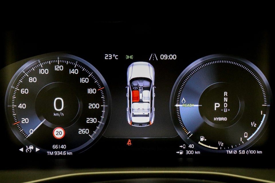 Volvo XC40 1,5 T5 ReCharge Momentum aut. 5d