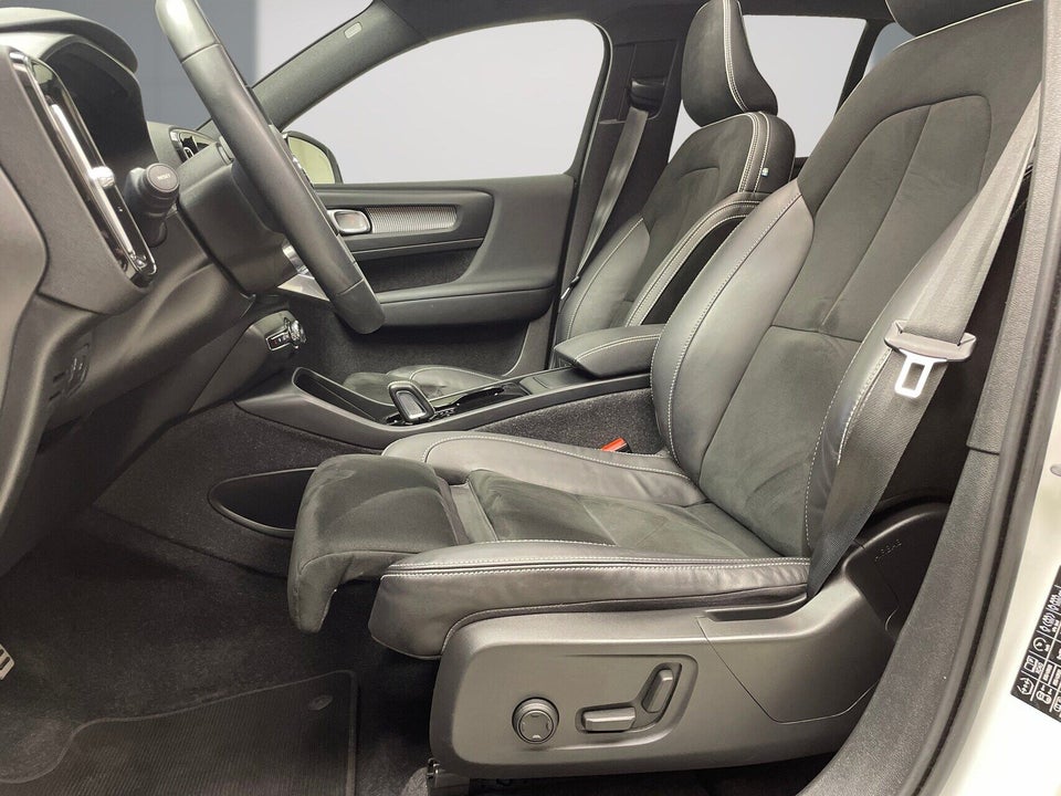 Volvo XC40 P8 ReCharge Twin Pro 5d