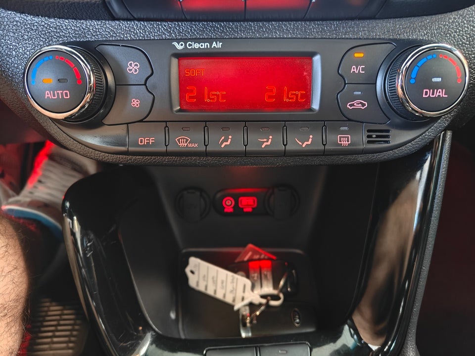 Kia Ceed 1,6 T-GDi GT Advance 5d