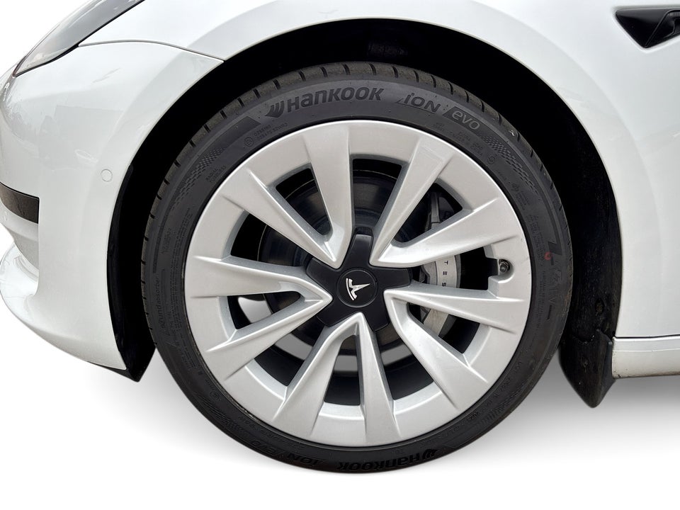 Tesla Model 3 Standard Range+ RWD 4d