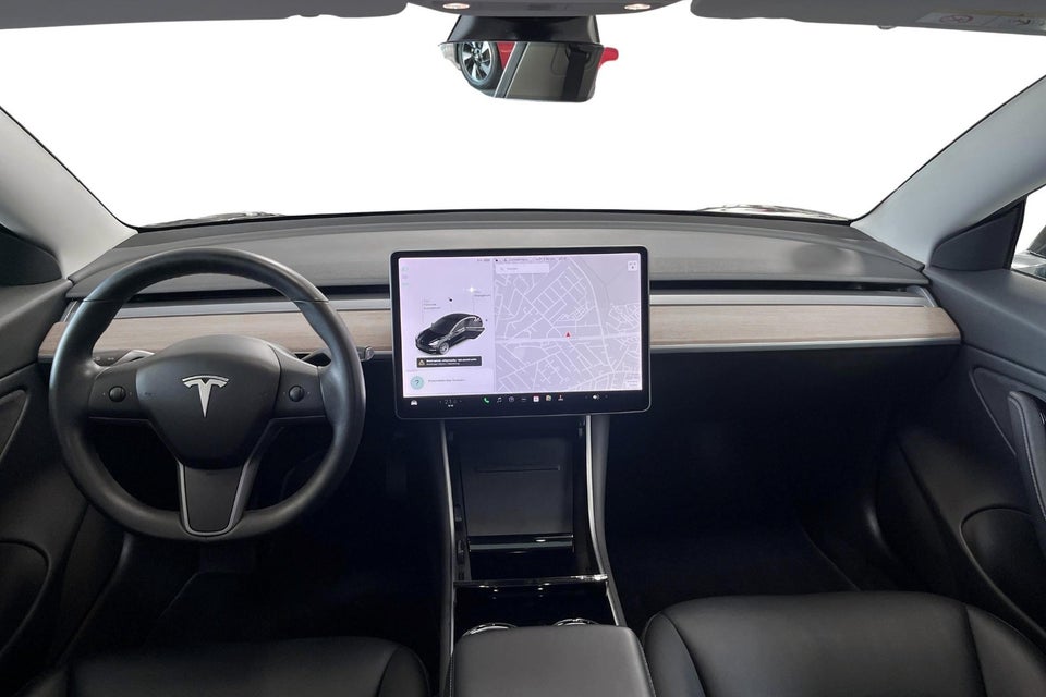 Tesla Model 3 Long Range AWD 4d