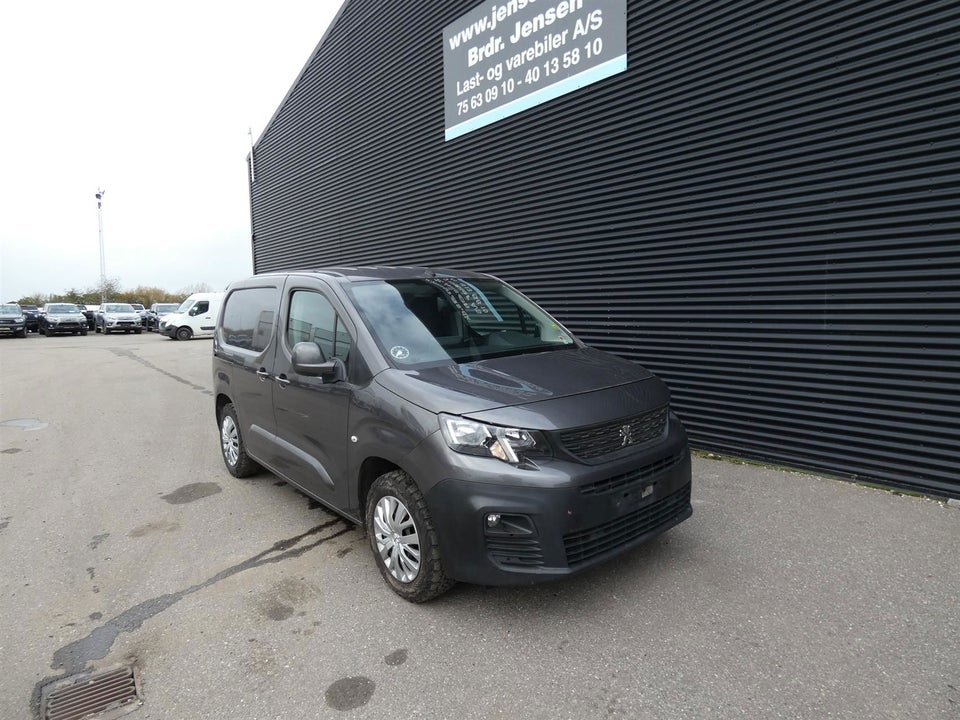 Peugeot Partner 1,5 BlueHDi 130 L1V2 Ultimate EAT8 Van