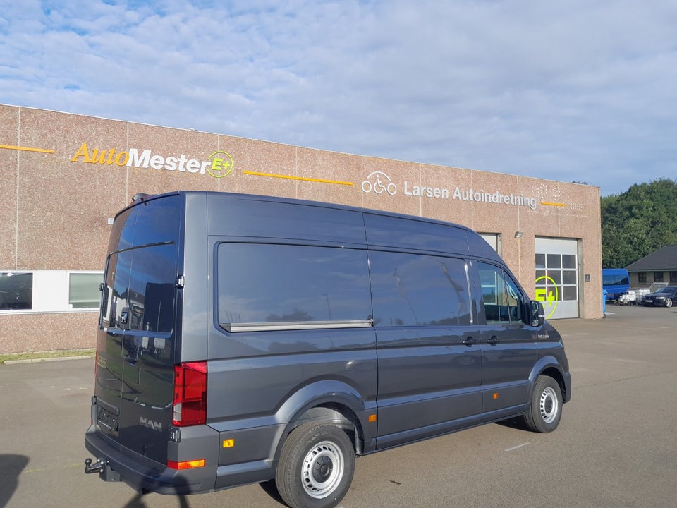 MAN TGE 2,0 3.180 Kassevogn L3H3 aut. FWD