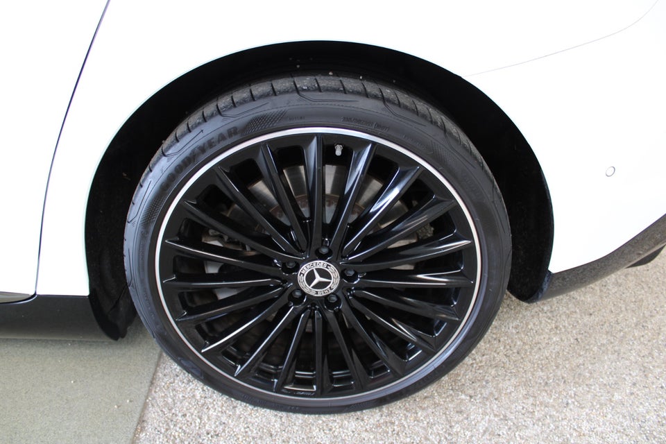 Mercedes EQE350+ AMG Line 4d