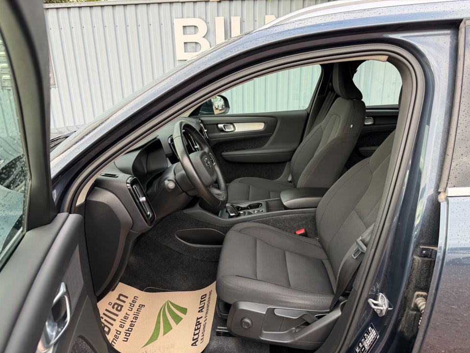 Volvo XC40 1,5 T4 ReCharge Momentum aut. 5d