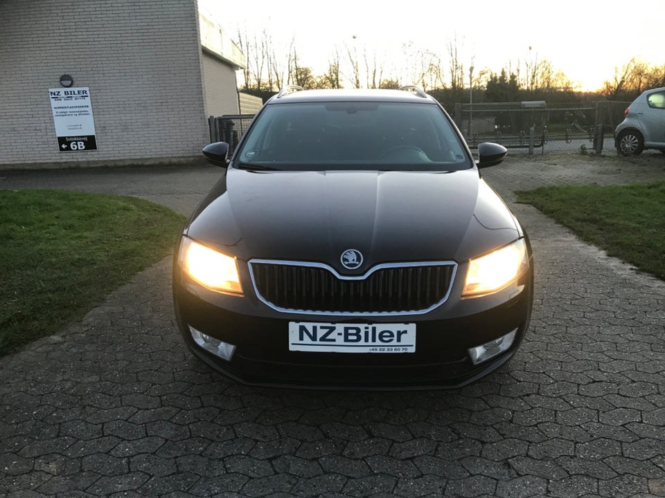 Skoda Octavia 1,4 TSi 140 Elegance Combi 5d