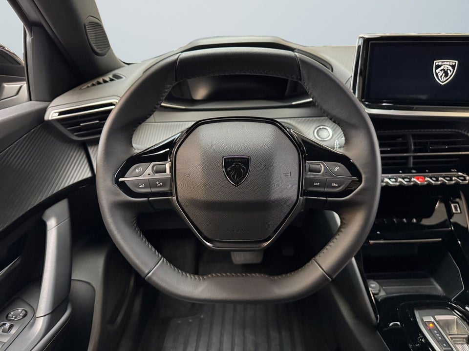 Peugeot e-2008 50 Allure 5d