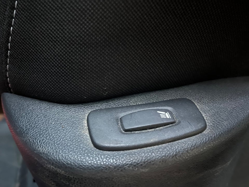 Renault Clio IV 0,9 TCe 90 Expression Sport Tourer 5d