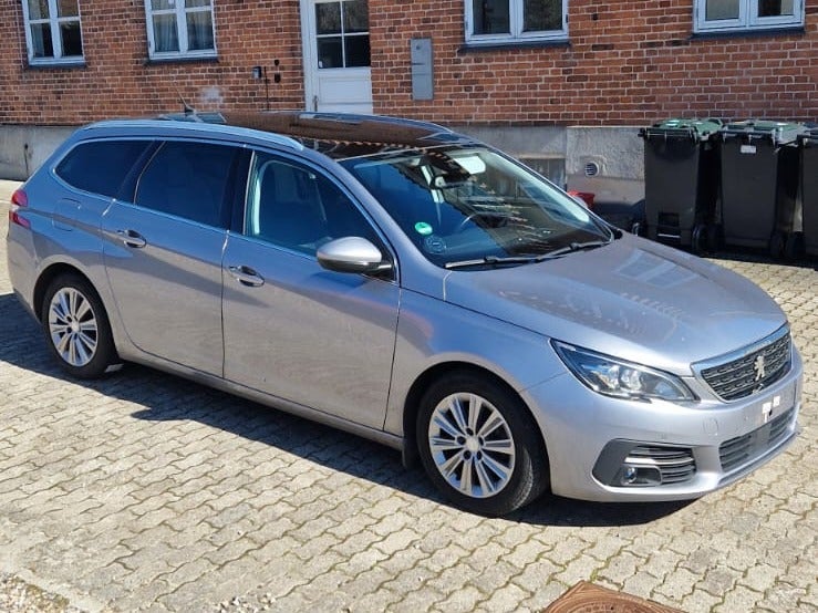 Peugeot 308 1,6 BlueHDi 120 Allure SW EAT6 5d