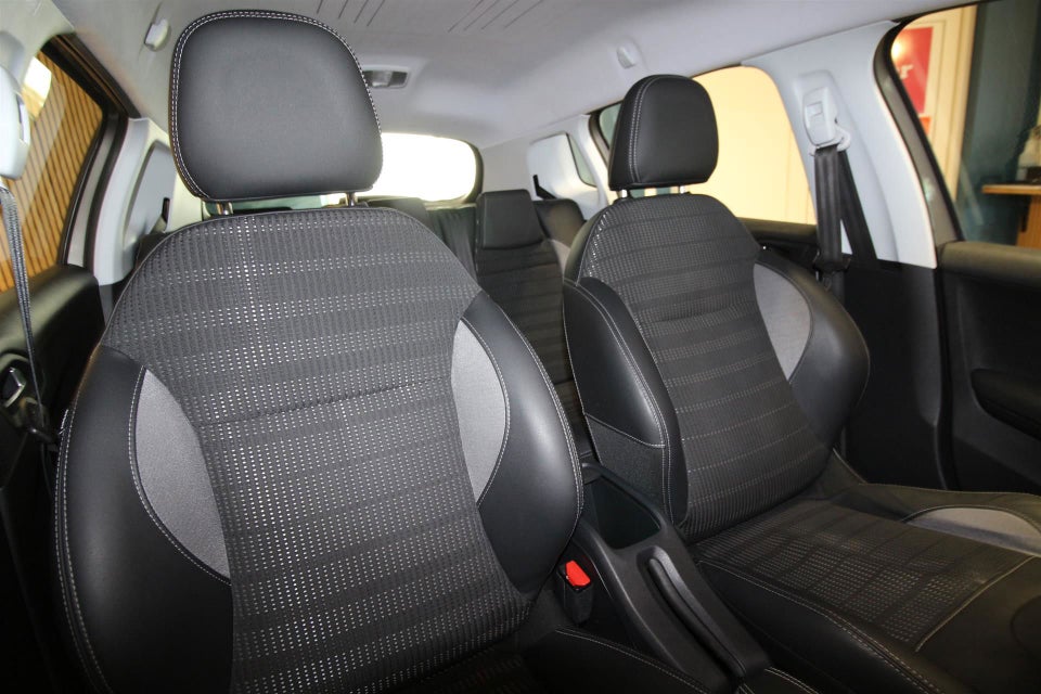 Peugeot 2008 1,2 VTi 82 Allure 5d