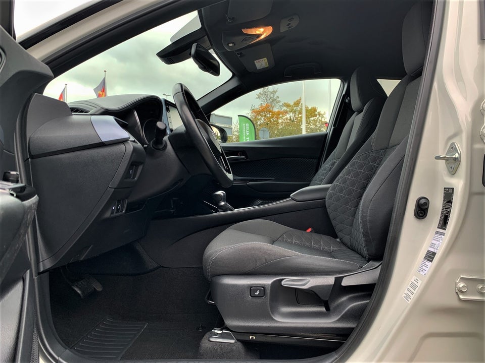 Toyota C-HR 1,8 Hybrid C-LUB Premium CVT 5d