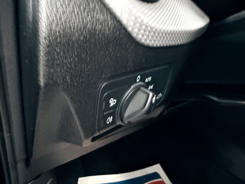 Audi Q2 35 TFSi Prestige S-tr. 5d