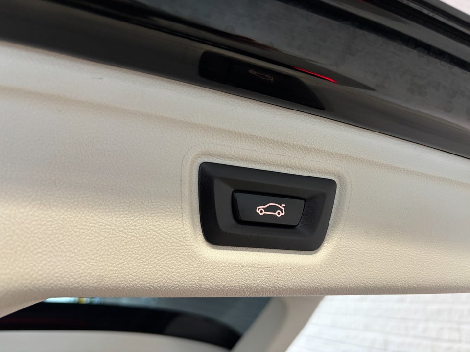BMW 330e 2,0 Touring Sport Line aut. 5d