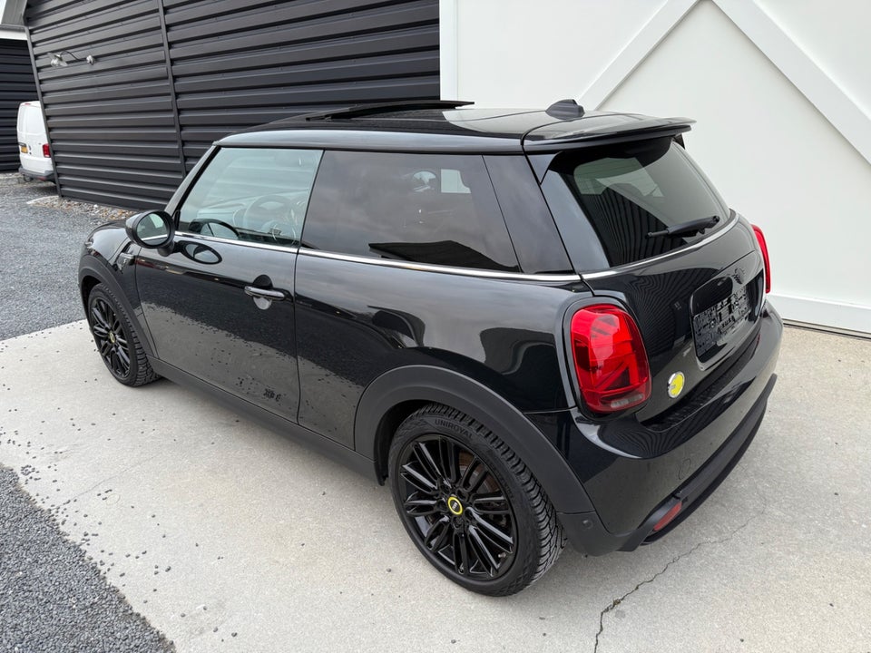 MINI Cooper SE Classic 3d