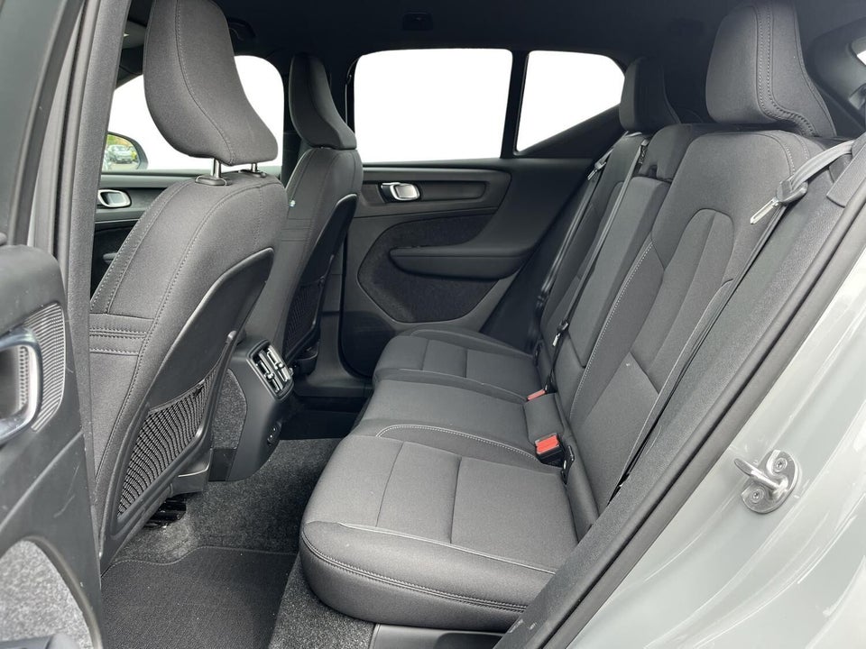 Volvo EX40 Extended Range Core 5d