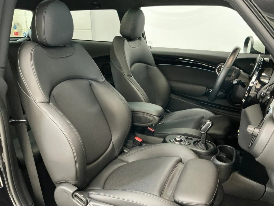 MINI Cooper SE Camden Edition 3d