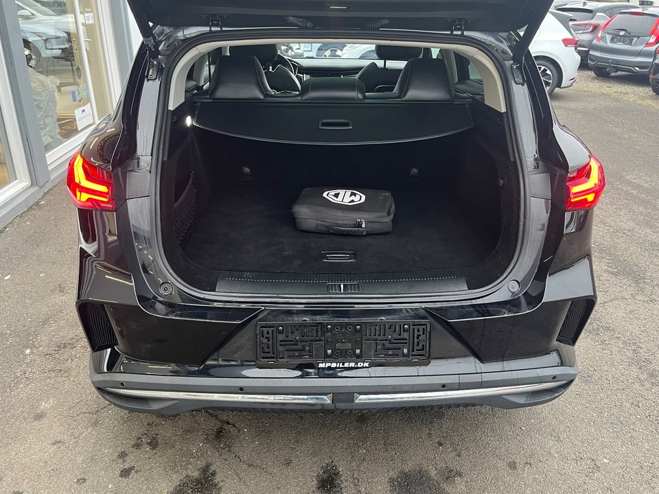 MG Marvel R Luxury 5d