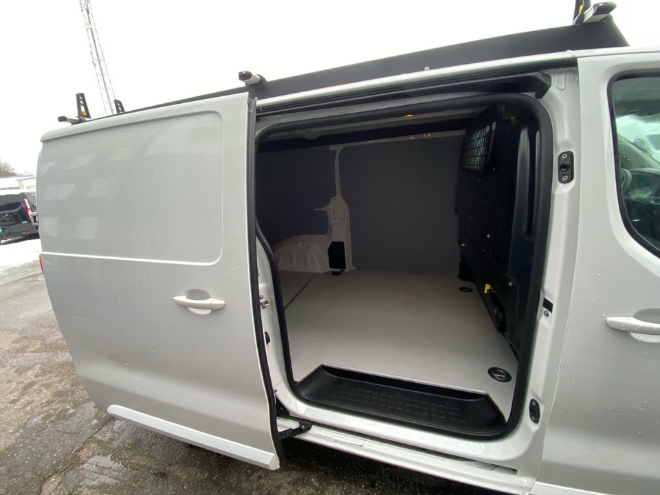 Peugeot Expert 2,0 BlueHDi 144 L3 Plus Van