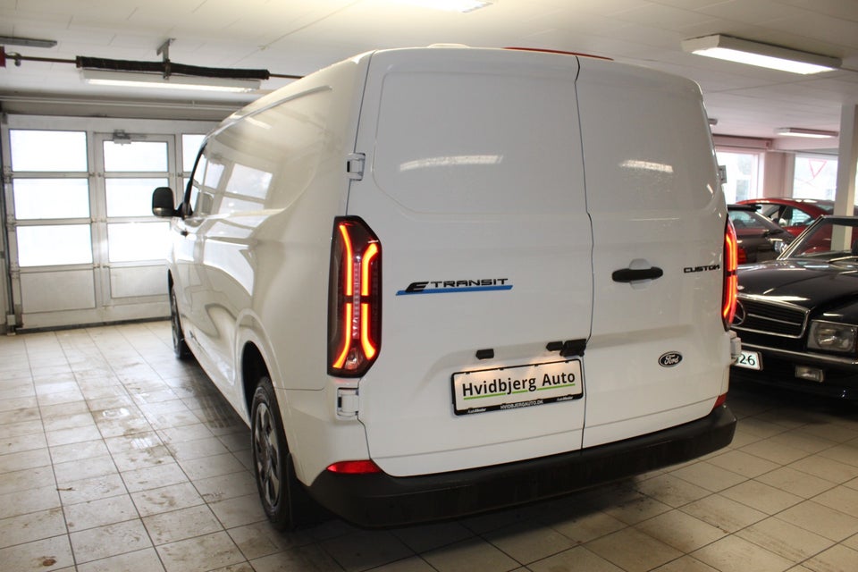 Ford E-Transit Custom 320L 64 Limited