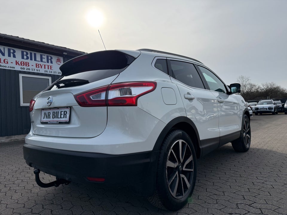 Nissan Qashqai 1,2 Dig-T 115 Tekna 5d