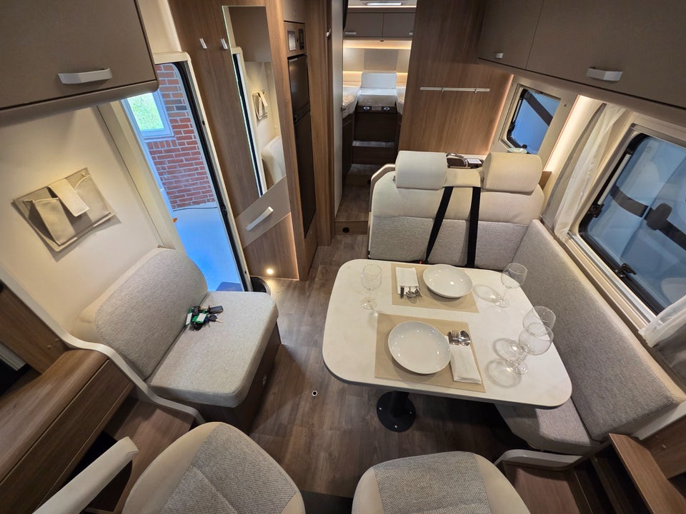 Carado I447 PRO+ 2,0 JTD 140 aut. 2d